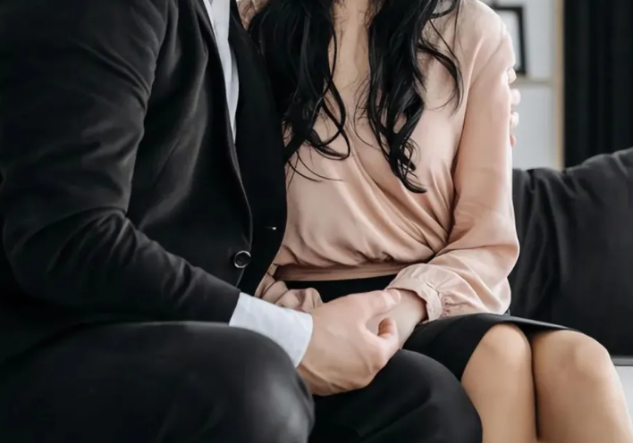 北京私家调查；起诉离婚对方不愿分割财产咋办